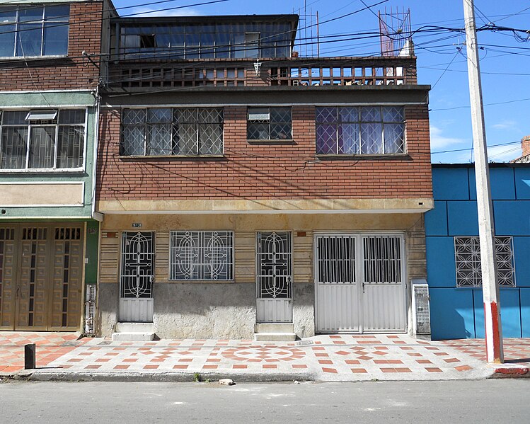 File:Bogotá Carrera 14 A con calle 24 Sur barrio San José Sur.JPG