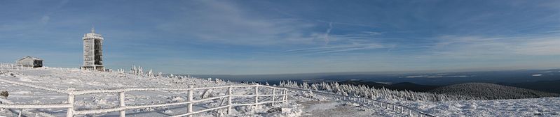 File:Brocken pano rundweg wv ds 02 2008.jpg