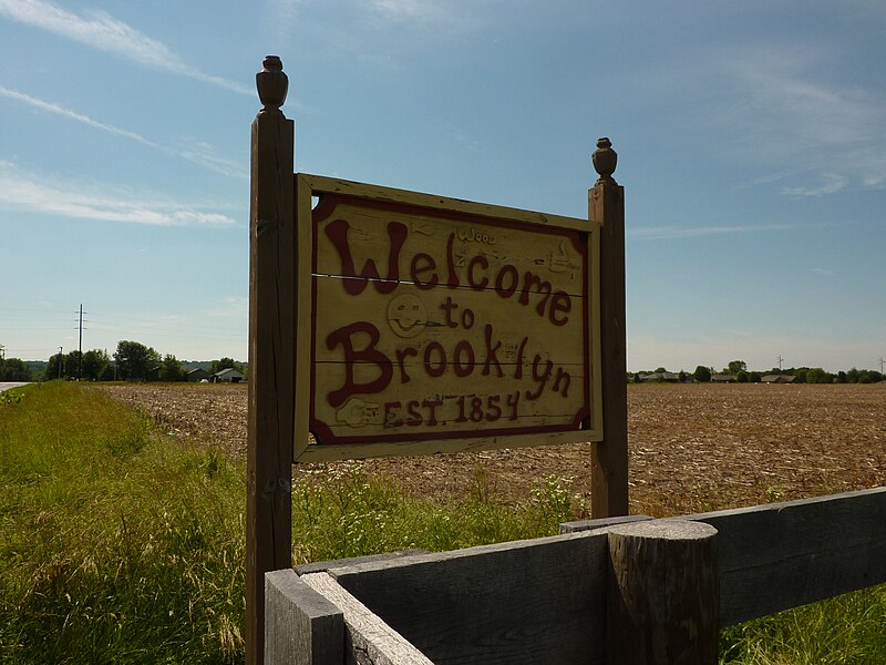 File:Brooklyn, Indiana - sign at the eastern end of the village - P1080687.jpg