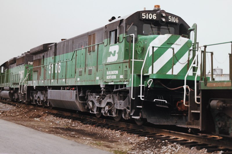 File:Burlington Northern BN 5106 (C30-7) (10582510736).jpg