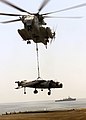 CH-53 nehézszállító és leszálló helikopter.