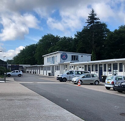 Comment aller à Camp Des Loges en transport en commun - A propos de cet endroit