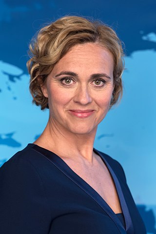 <span class="mw-page-title-main">Caren Miosga</span> German journalist and television presenter