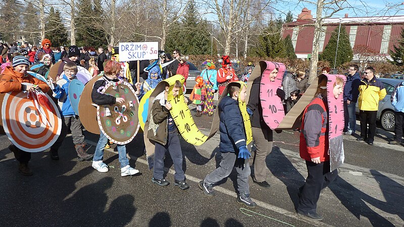 File:Carneval 2012036.jpg