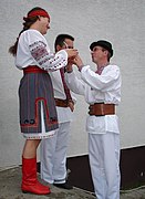 Lemkos del área de Sanok en traje folklórico de las tierras altas de Mokre (Polonia)