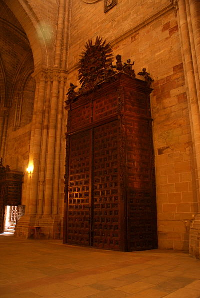 File:Catedral de Sigüenza, Guadalajara 036.JPG