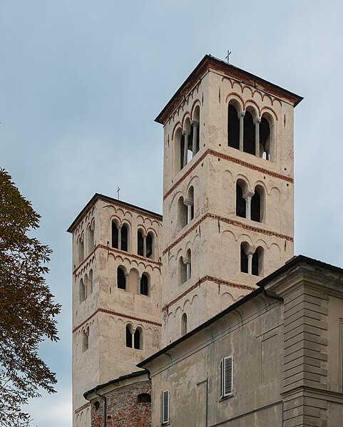 File:Cathedral of Ivrea (1).jpg