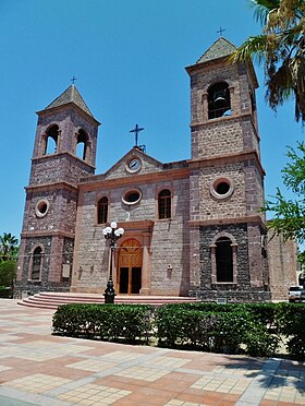 La Catedral de Notre-Dame-de-la-Paix en La Paz (en) en junio de 2012