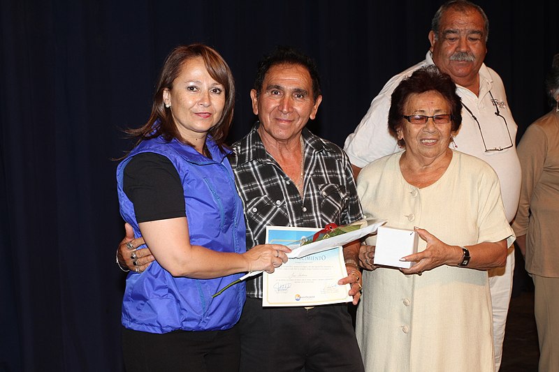 File:Celebracion Union Comunal del adulto mayor (7171748168).jpg