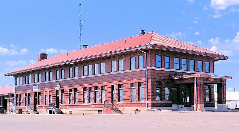 File:Chicago Milwaukee St. Paul and Pacific Railroad Depot Aberdeen SD.jpg