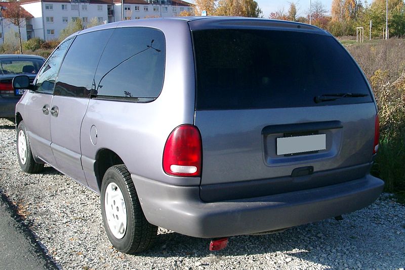 File:Chrysler Voyager rear 20071031.jpg