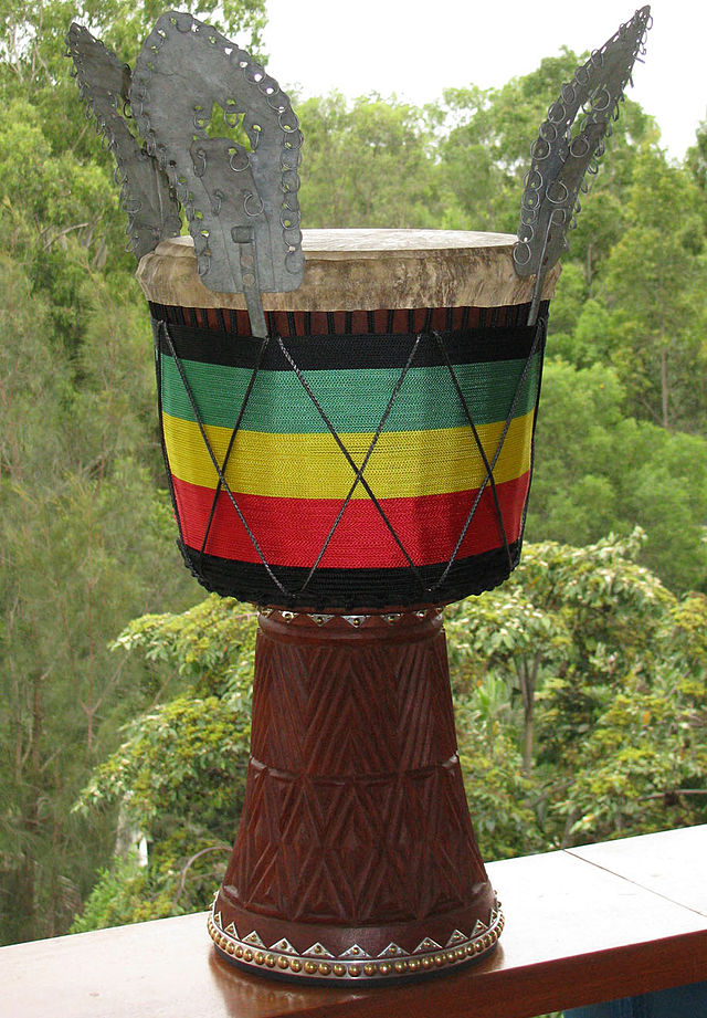 Djembe - Wikipedia