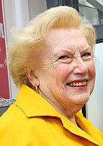 Denise Robertson için küçük resim