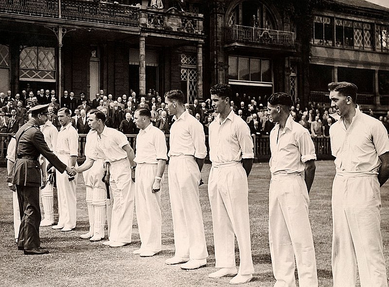 File:England cricket team 1943-08-02.jpg