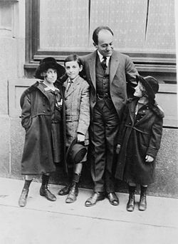 Ernest Bloch gyermekeivel, Amerikában
