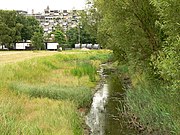 Renaturierter Uferbereich der Fösse in den hannoverschen Stadtteilen Davenstedt und Badenstedt