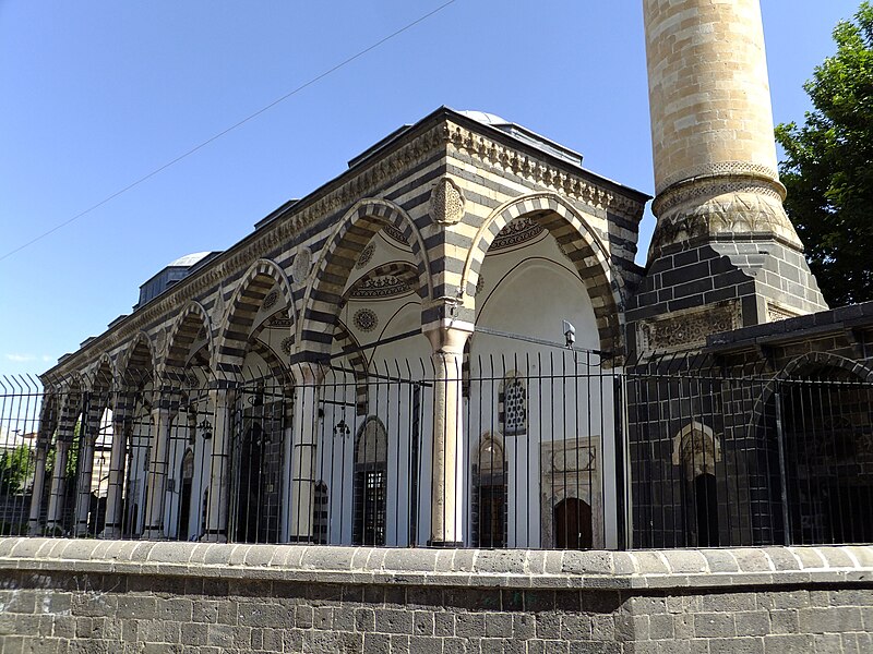 File:Fatih Pasha Mosque DSCF8355.jpg