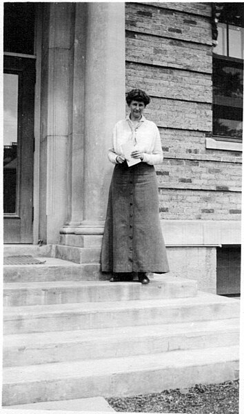 File:Flora Rose on the steps of the home economics building (now Comstock Hall) around 1915. (3855556319).jpg