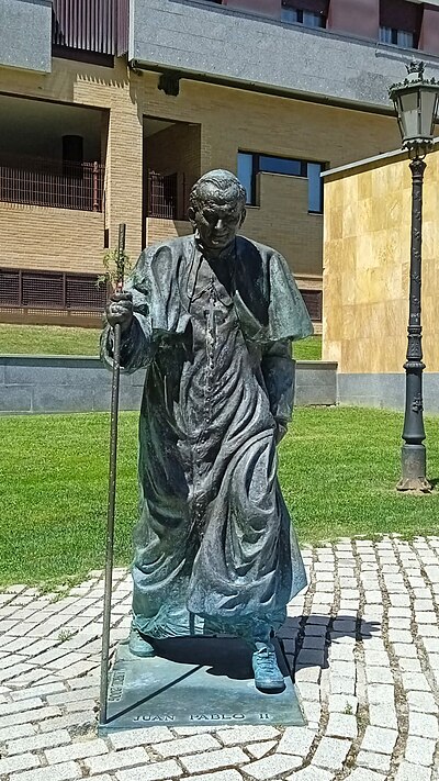 Monumento a Juan Pablo II (Oviedo)