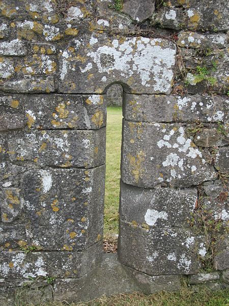 File:Granagh Castle Internal details 04.jpg