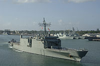 HMAS Manoora 2006.jpg