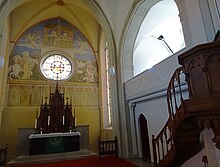 Altar, Wandbild und Kanzel der St.-Antonius-Kirche
