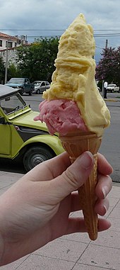 An ice cream cone in Salta, Argentina Helado.jpg