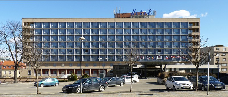 File:Hotel International in Brno.JPG