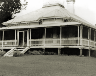 Hughesville, 1908 Hughesville House at Eight Mile Plains in Brisbane, 1908.tiff