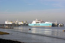 Humber Sea Terminal from the east (2007) Humber Sea Terminal, Killingholme - geograph.org.uk - 387100.jpg