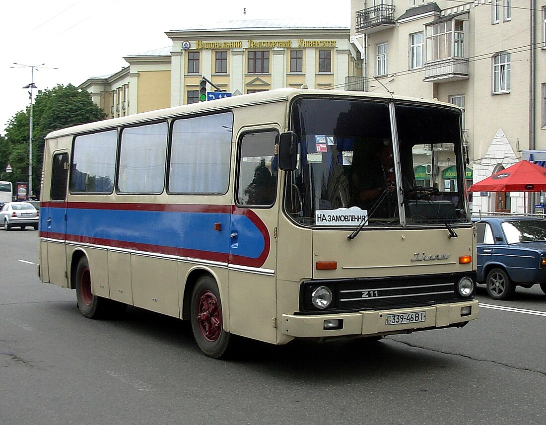 Ikarus 211