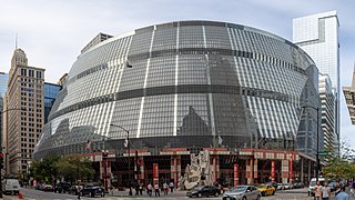 Le Thompson Center vu depuis le Richard J. Daley Center.