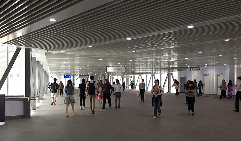 File:KL Sentral MRT Linkway 5.jpg