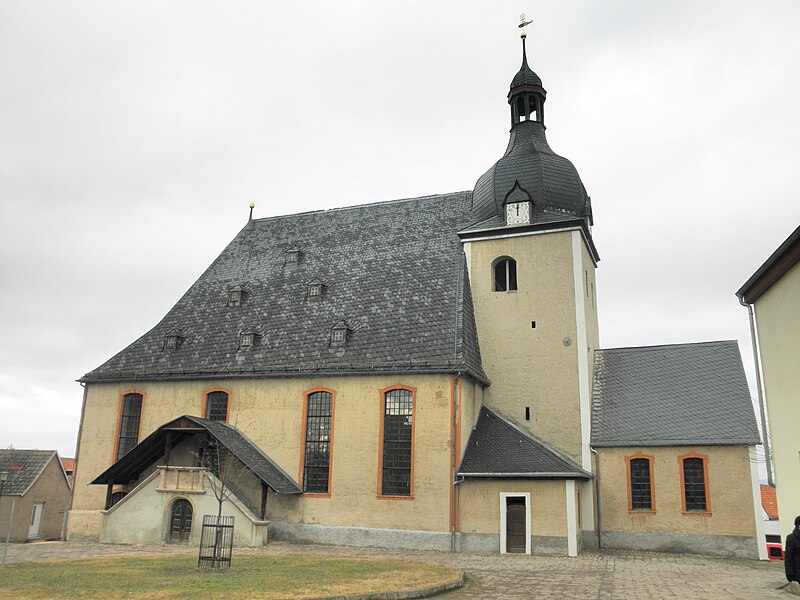 File:Kirche Großbrembach 1.JPG