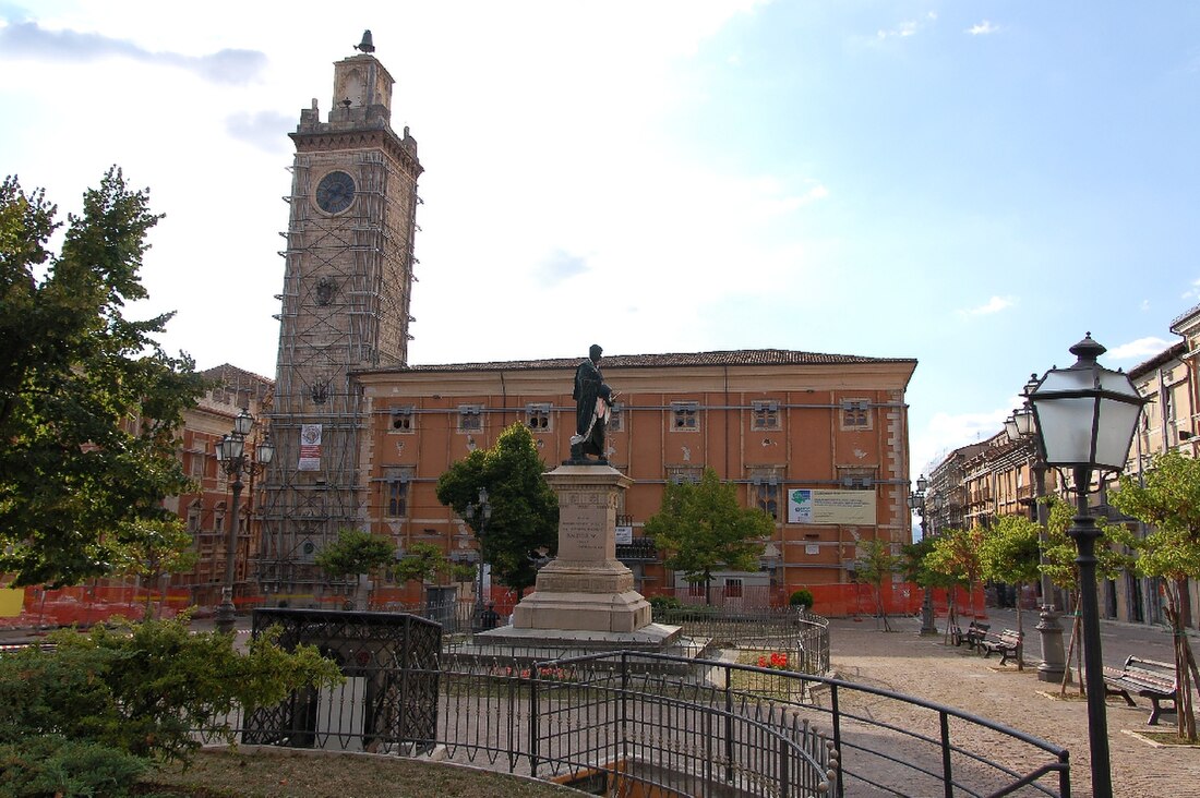 Piazza del Palazzo (L'Aquila)