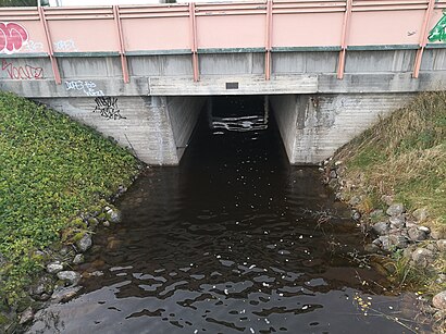 Kuinka päästä määränpäähän Löylyjoki 1 käyttäen julkista liikennettä - Lisätietoa paikasta