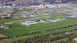 Vue de l'aérodrome depuis le sud-ouest