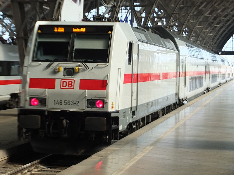 File:Leipzig Hbf Bombardier Traxx 146 563-2.jpg