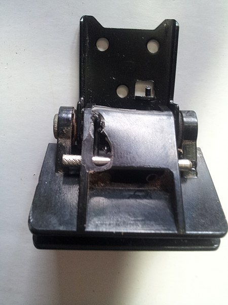 File:Linn Turntable Dustcover Hinge fix (9795852034).jpg