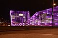 Deutsch: Die Ostansicht des ARS Electronica Center in Linz (Oberösterreich). English: View from the east on the facade of the ARS Electronica Center in Linz (Upper Austria).