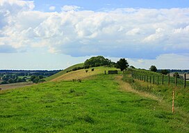 Long view of Long Knoll - geograph.org.uk - 946041.jpg