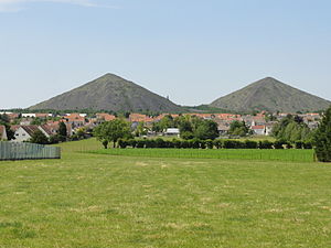 Loos-en-Gohelle - Terrils n° 74, 74A et 74B, 11 - 19 de Lens Est, Ouest et Nouveau (047).JPG