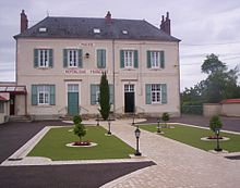 Plik:Mairie_de_Mornay-sur-Allier.JPG