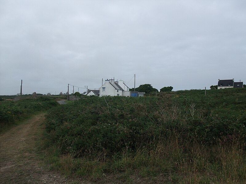 File:Maisons à Ouessant, juillet 2008.JPG