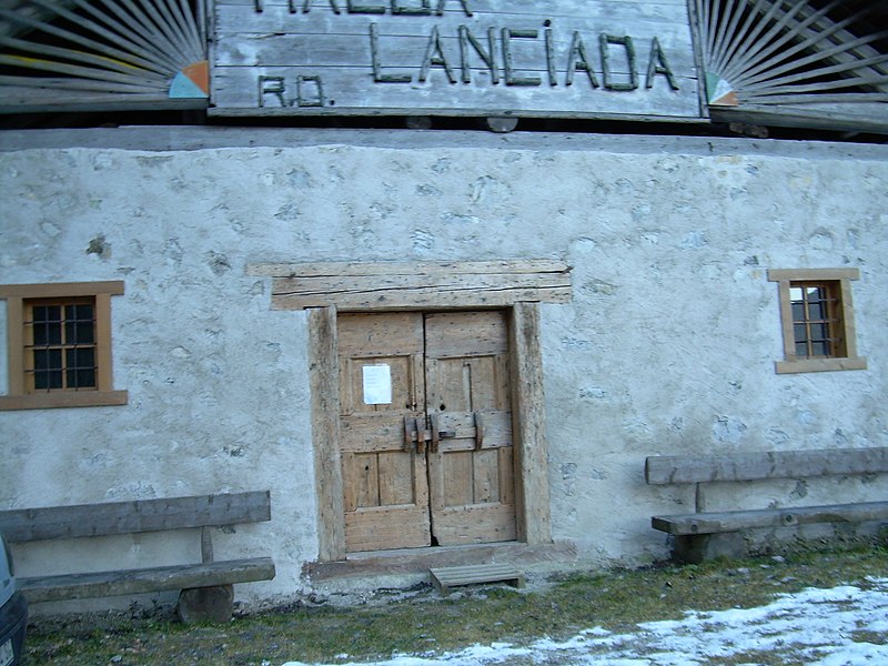 File:Malga-Lanciada.jpg