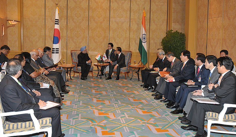 File:Manmohan Singh at a bilateral meeting with the President of the Republic of South Korea, Mr. Lee Myung-bak, on the sidelines of the 17th ASEAN Summit and Related Summits to be held in Hanoi, Vietnam on October 29, 2010 (2).jpg