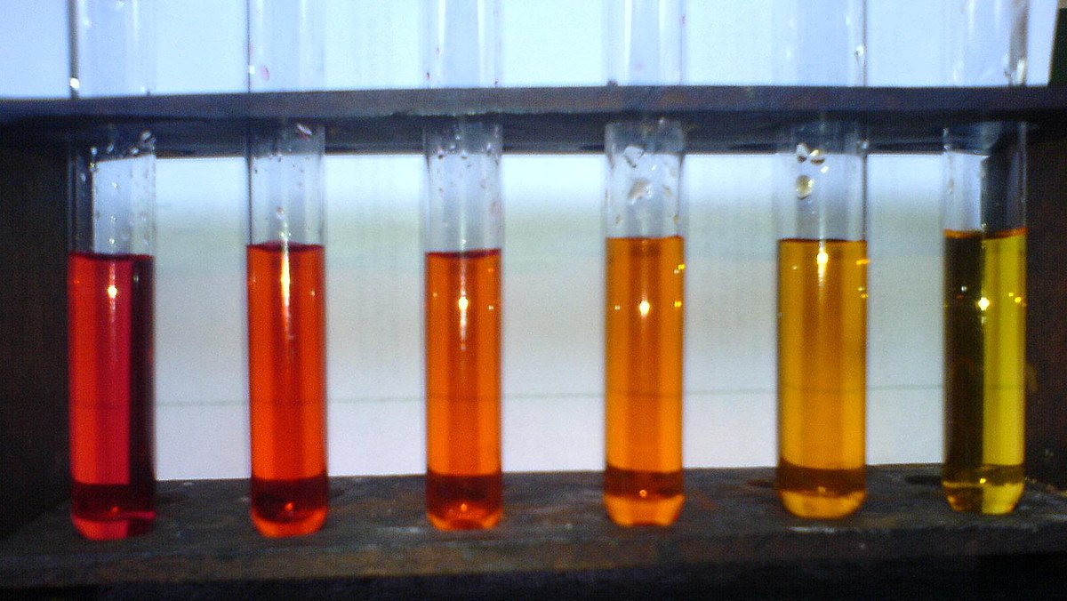 Methyl orange 02035.JPG