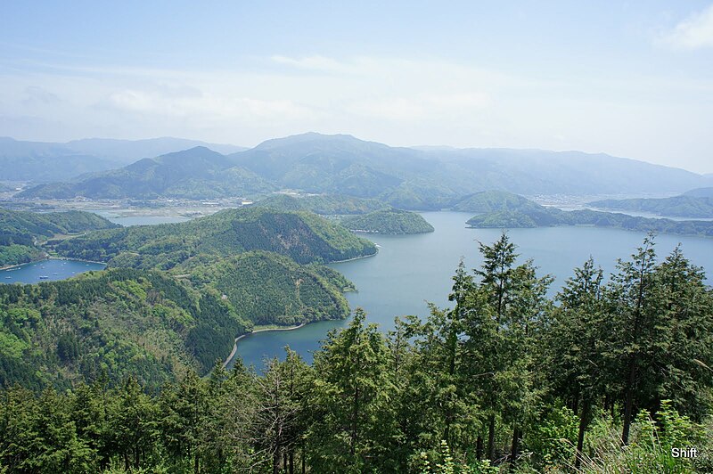 File:Mikata five lakes 20110505 - panoramio.jpg