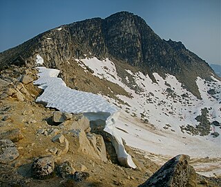 <span class="mw-page-title-main">Mount Aragorn</span> Mountain in the country of Canada