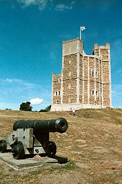 Орфордський замок, фасад